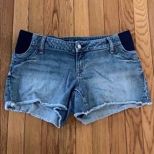 GAP maternity jean shorts